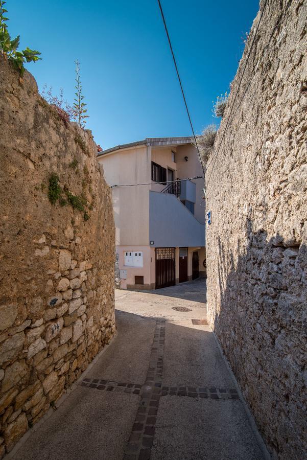Apartment Sandra Krk Veglia Exterior foto